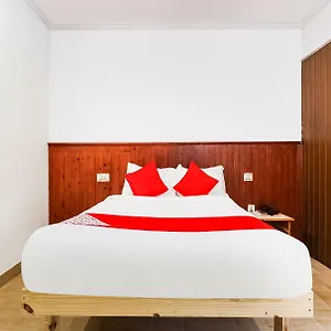 Hotel O Oval Retreat